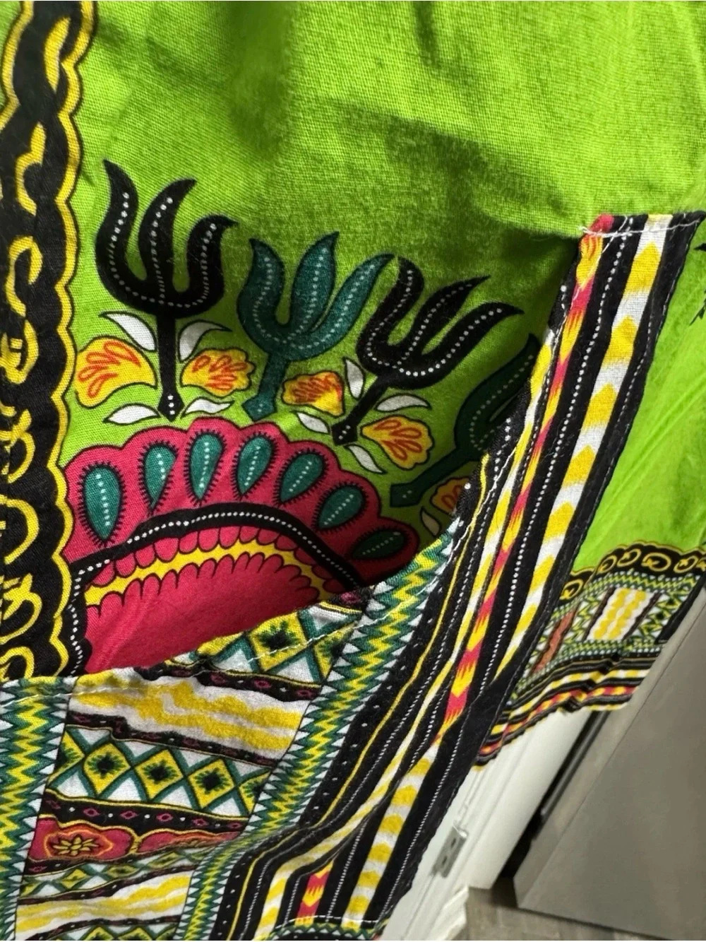 African Dashiki “Angelina” Print Shirt – Neon Green Unisex Pocket Bold Festival - Picture 7 of 8